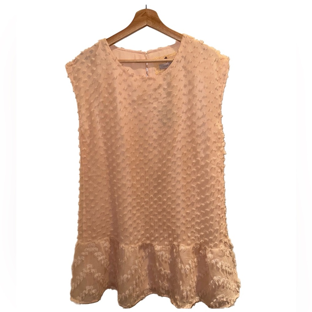 Cupio Blush Textured Sleeveless Top